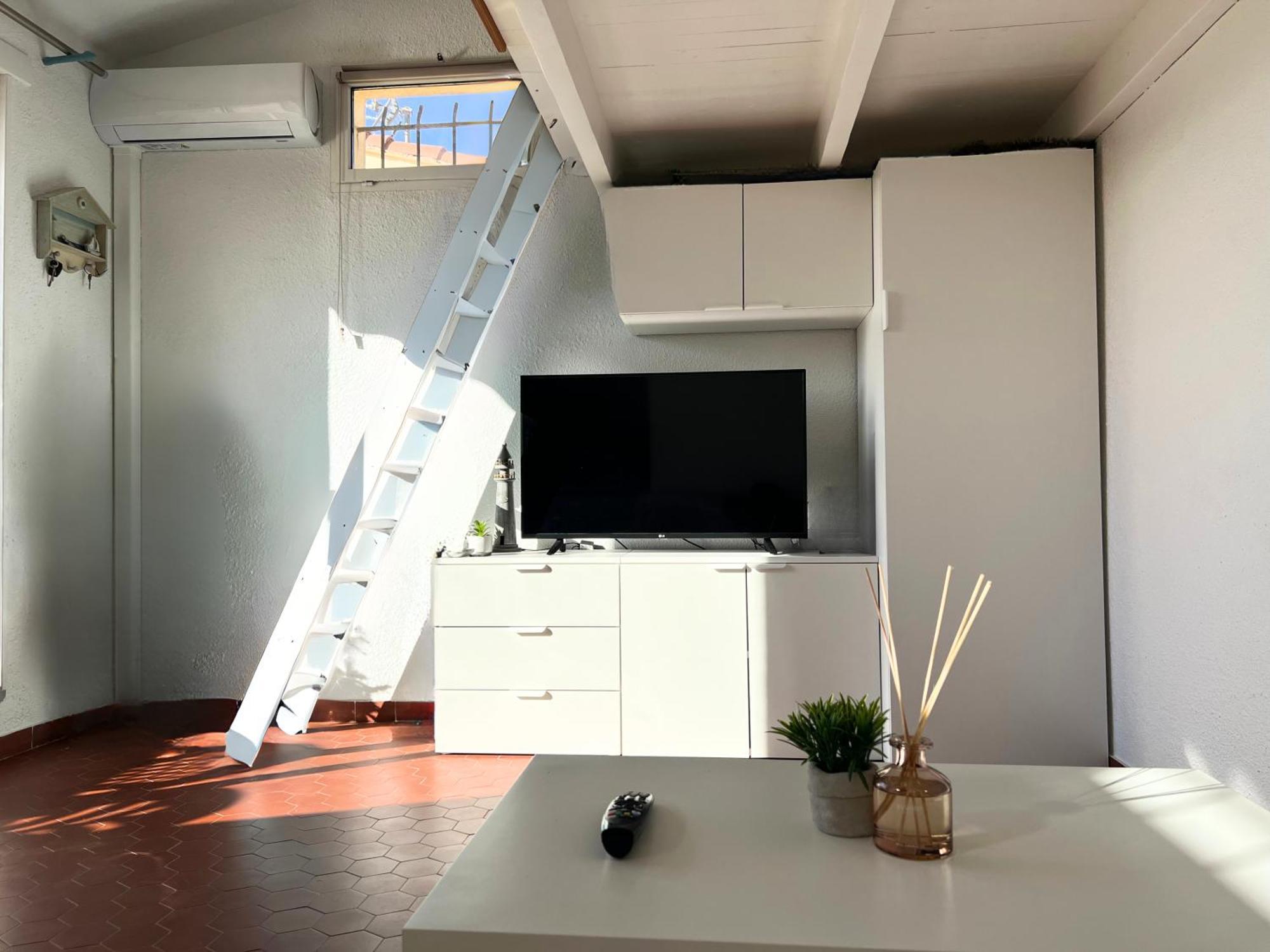 Appartement A 100M De La Plage - Terrasse & Parking Prive 르발카레스 외부 사진